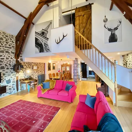 La Grange Saillant Nectaire Дом отдыха *